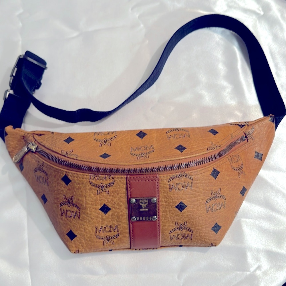 MCM WAIST POUCH